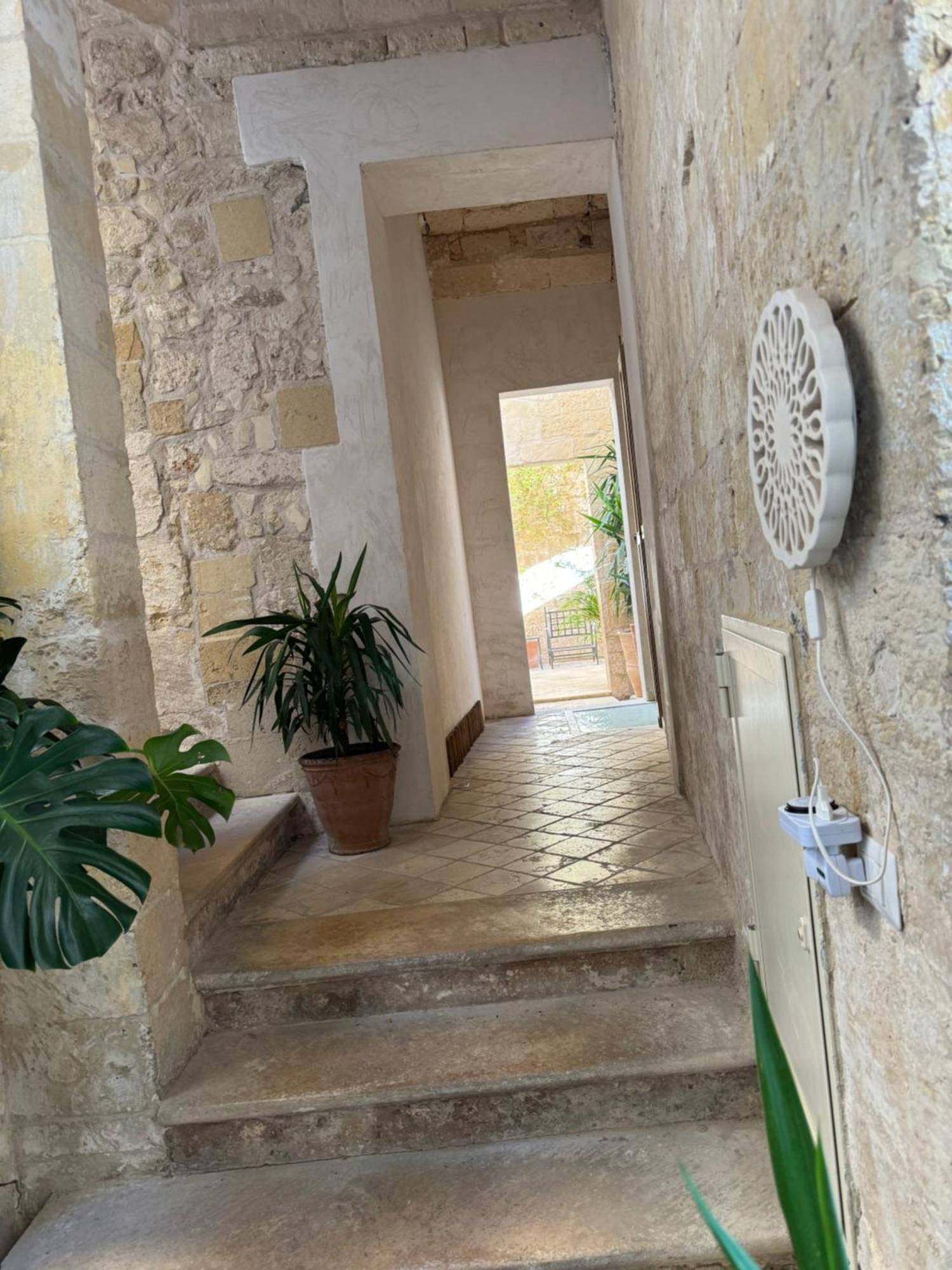 Luleccio Aparthotel Lecce Exterior photo