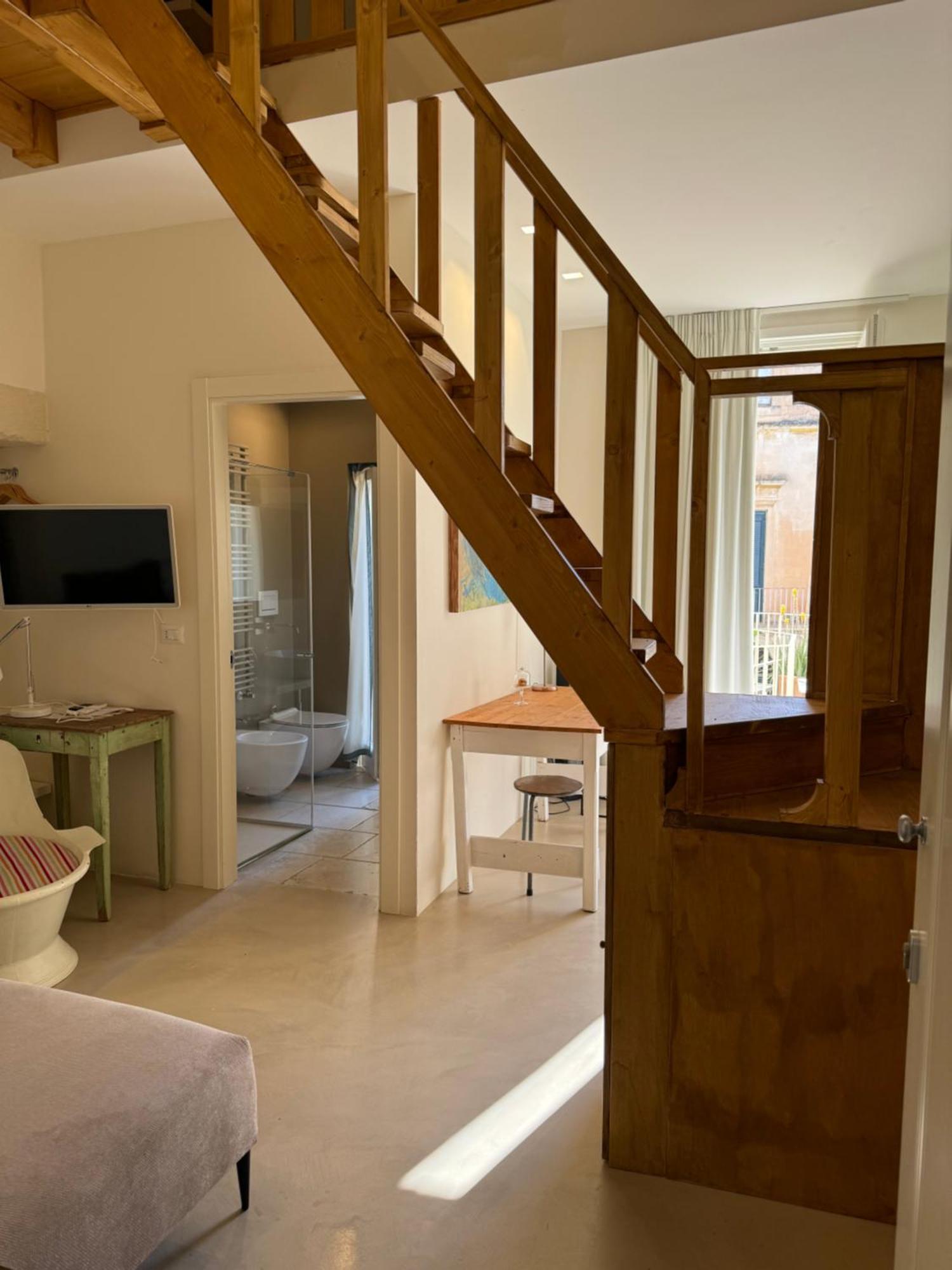Luleccio Aparthotel Lecce Exterior photo