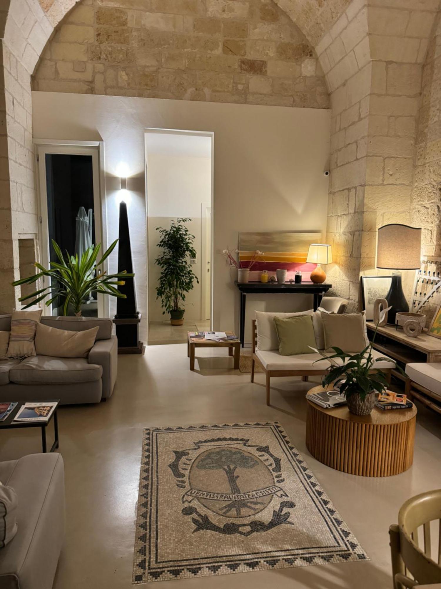Luleccio Aparthotel Lecce Exterior photo